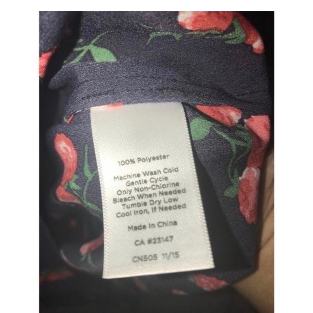Talbots Raspberry Print Sleeveless Blouse Size Small - Picture 6 of 7